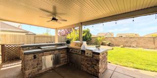 BEAUTIFUL SINGLE-FAMILY HOME IN BLACKSTONE IN EDH! Gallery 48