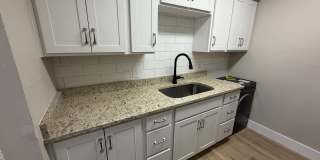 ANNUAL RENTAL - 1 BED / 1 BATH CONDO AT MYSTIC GARDENS Gallery 6