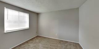 3025 Oneida Road Gallery 12