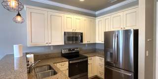230 S Tryon - T.R. Lawing Realty Property Gallery 6