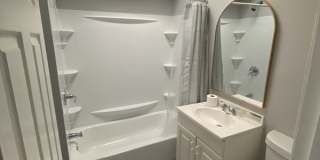 424 Ilchester Avenue Gallery 19