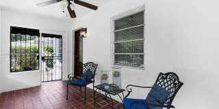 1107 El Rado Street Gallery 23