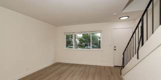 Sunnyvale Townhome with Private Fenced Backyard Gallery 2