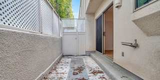 14101 Dickens St Gallery 17