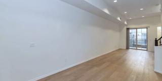 421 West 6th Street Gallery 5
