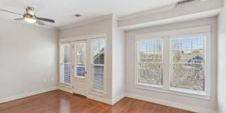 525 East Apartments Gallery 73