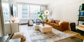 21 East Chestnut Gallery 1