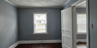 GORGEOUS HISTORICAL APARTMENT HOME / TOTALLY UPGRADED INTERIOR / CLOSE TO EVERYTHING! Gallery 22