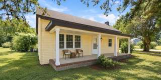 400 North Magnolia Avenue Gallery 1