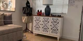 1100 NE 1st Ct Gallery 4