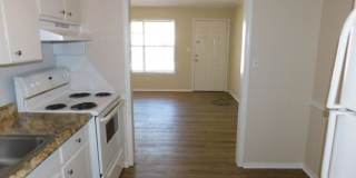 2 bedroom 1 bath duplex available for rent! Gallery 9