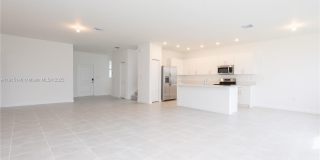 2636 SE 8th Ct Gallery 8