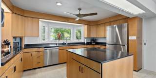 Oceanfront Wailupe Beach House w/ Pool & Hot Tub Gallery 21
