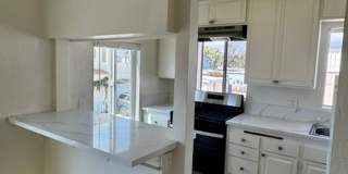 2 Bedroom Beach cottage in Ventura Gallery 5