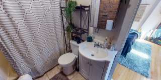 Renovated East Rock Loft – 1BR with Soaring Ceilings, Steps to Yale SOM Gallery 11