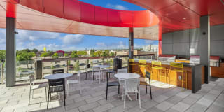 AMLI Broadway Park Gallery 13