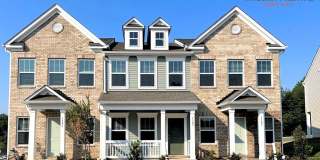 BEAUTIFUL 2 br 2.5 ba townhome, close to I-85, dining and shopping Gallery 1