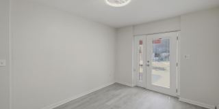 412 WALKER ST Gallery 2