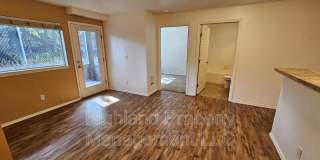 1020 NE B St Gallery 5