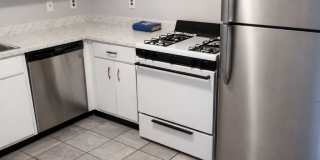 2804 Carriage Drive - - B Gallery 8
