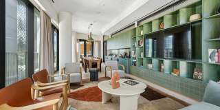 The Zoe Gallery 16
