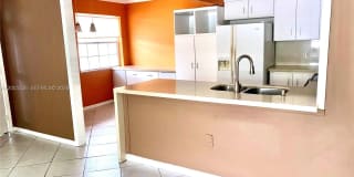 464 NE 210th Cir Ter Gallery 1