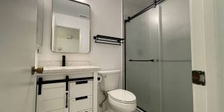 Light and Bright 3 Bedroom 2 Bath Oceanside Home! Gallery 7