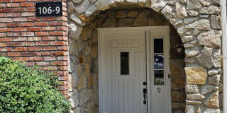 3 Bed/ 2.5 Bath- Village South Condominiums Gallery 1