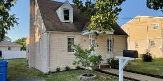 54 Randolph Avenue Gallery 1