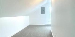 20 Jackson Avenue Gallery 10