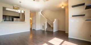 Beautiful townhome on Snow Bowl for Rent! Gallery 4