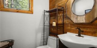 Mountain Modern Retreat- Seasonal Availability Mountain Modern Retreat- Seasonal Availability Gallery 27