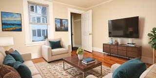 32 Sheppard Ave Gallery 1