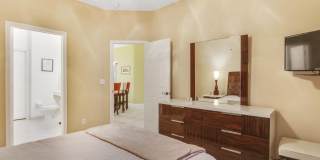 108 LIGHTHOUSE Circle Gallery 18
