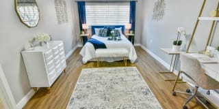 Verona at District Gallery 20