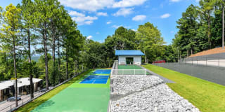 The VUE at Crestwood Apartments Gallery 15