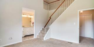 Updated 4 level TH w/ 2 FB & 2 "1/2" baths + One car garage! Gallery 47