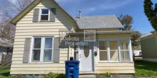 208 E 10th- 2 bedroom house Gallery 1