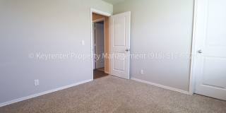Beautifully Updated 4Bed/2Bath Home, Backs Up to Greenbelt! Gallery 15