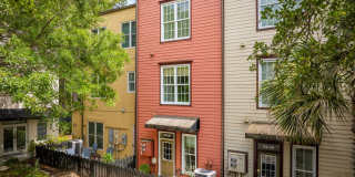 Fully Furnished 2BR Condo with Designer Touches in Shelmore Village Gallery 1