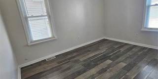 1432 Warwick Avenue Gallery 7