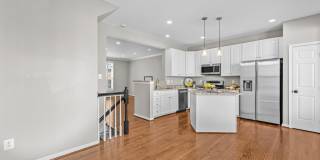 5011 WAPLE Lane Gallery 28