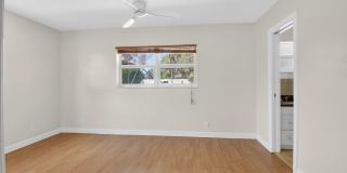 2267 NE 3rd Avenue Gallery 19
