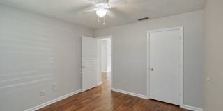 1338 Cherry Street - 5 Gallery 11