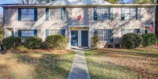 300 Crestview Drive Unit A Gallery 1