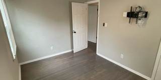 Room in 3 Bedroom Home at Cricketeer Dr Gallery 19