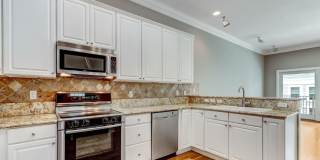 137 3rd Avenue South Gallery 6