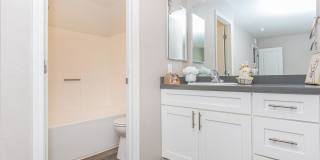 The Enclave at Town Square Gallery 59