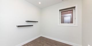 1420 W Chestnut St Gallery 4