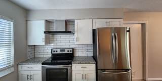 Gorgeous 3 Bed/2Bath with Lawn Care Included!! Gallery 11